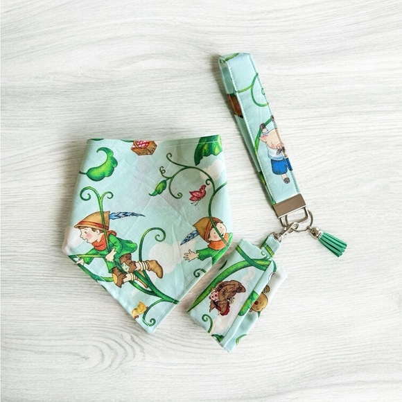 Hand-made matching Bandana and Disposable Doggy-Bag cover for your small dog - Picture 6 of 9